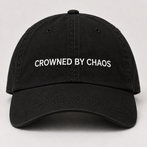 Casquette Classic Logo CROWNED BY CHAOS noire, vue de face