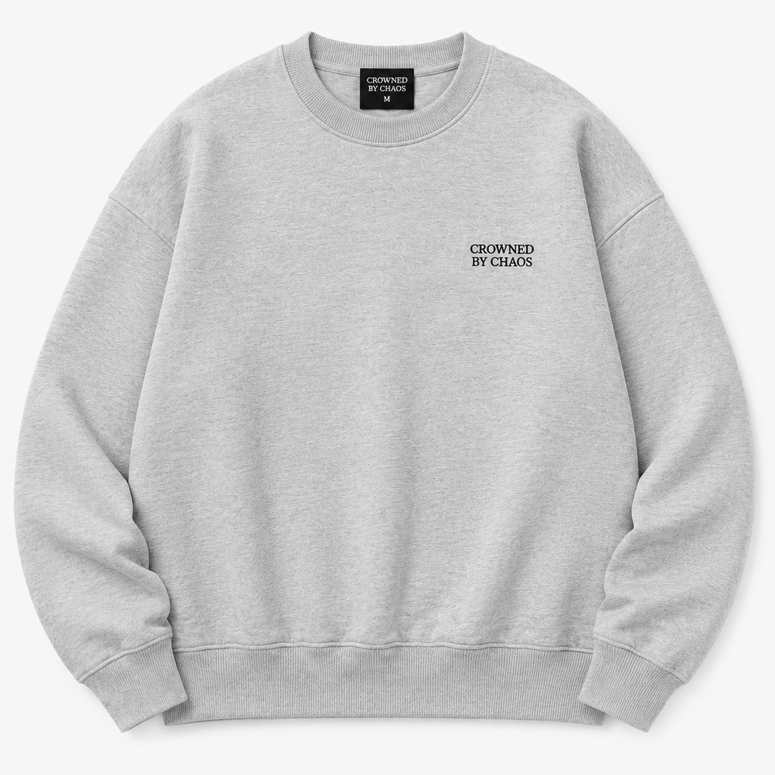 Sweat-shirt à col rond CROWNED BY CHAOS gris chiné – vue de face